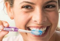 20 Everyday Mistakes That Are Wrecking Your Smile